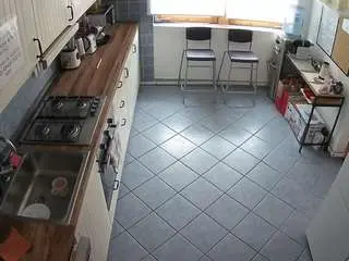 Camsoda Free Porn Cam of voyeurcam-julmodels-kitchen-2