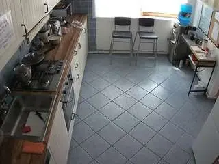 Camsoda Best Webcam of voyeurcam-julmodels-kitchen-2