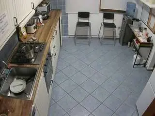 Camsoda Best Webcam of voyeurcam-julmodels-kitchen-2