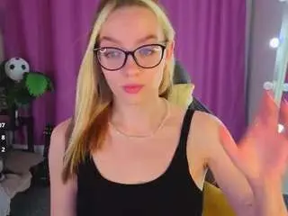 Camsoda Sex Cam of rocket-bunnyy