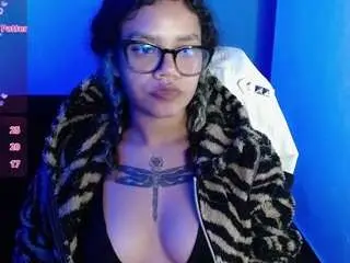 Camsoda Nude Webcam of canela-s1