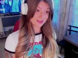 emmaa-hostt from camsoda