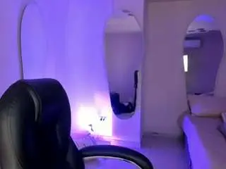 arianadumont from camsoda