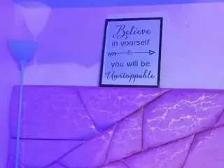 Camsoda Sex Cam of yayis-betancur