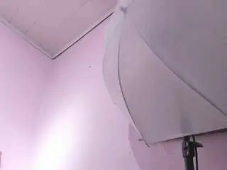 Camsoda Sex Cam of miiss-sofiii