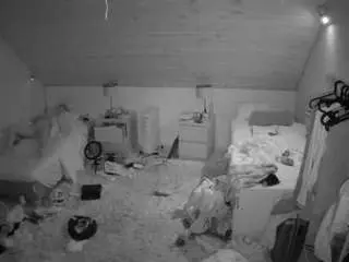 Camsoda Watch Live Sex Cams of voyeurcam-julmodels-whitebed-3