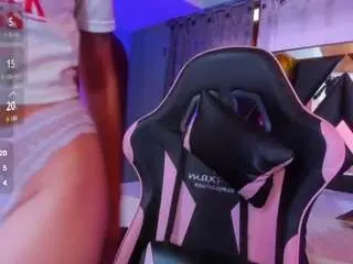 sweetie-foxx1 from camsoda