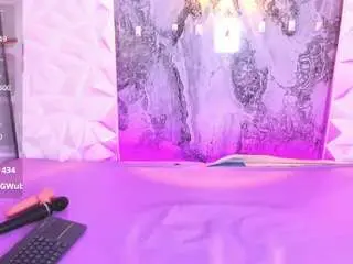 Camsoda Adult Video Chat of playful-violet