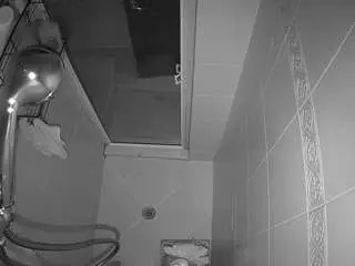 Camsoda Adult Webcams of voyeurcam-baileybase-shower