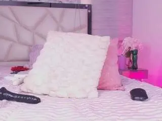 Camsoda Sex Cam of lili-jhs