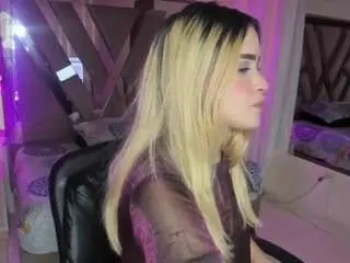 Camsoda Sex Chat of noa-cooper