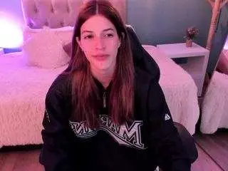 nora-vennucci from camsoda