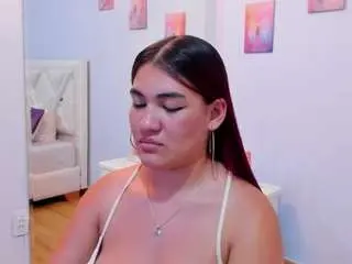 Camsoda Nude Webcam of kyliebenson