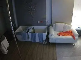 Camsoda Private Sex Chat of voyeurcam-casa-salsa-bathroom-3
