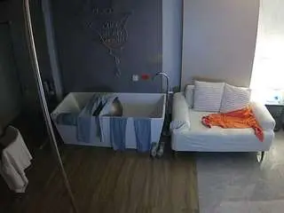 Camsoda Private Sex Chat of voyeurcam-casa-salsa-bathroom-3