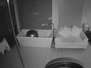 Camsoda Live Sex of voyeurcam-casa-salsa-bathroom-3
