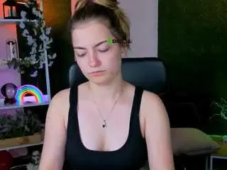 Camsoda Sex Cam of elyra-lir