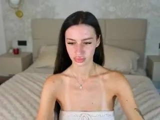 snowwhiteee from camsoda