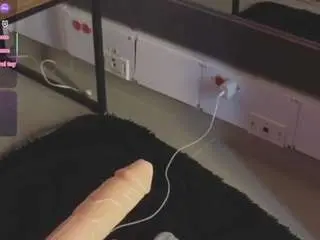Camsoda Sex Cam of linoshka-1