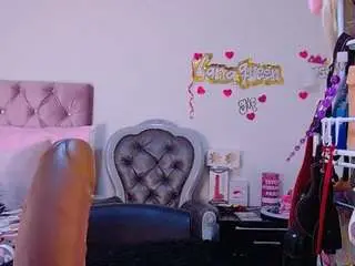lanaqueen69 from camsoda