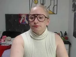 emperatrizmessy from camsoda
