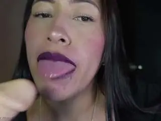 Camsoda Nude Webcam of helener-mouth