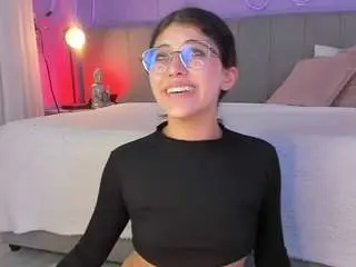 Camsoda Private Sex Chat of corinne-benson