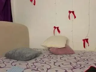 milkyjulyg from camsoda