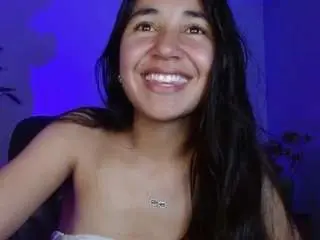 Camsoda Adult Video Chat of sharick-diamond