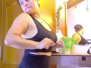 Camsoda Watch Live Sex Cams of lunaa-jonhsonn