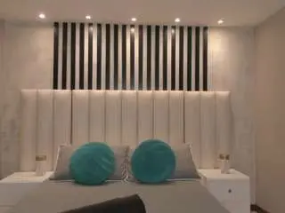 Camsoda Free Porn Cam of paulinesanz