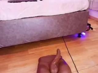 Camsoda Free Live Porn of esmeralda-bigbotty