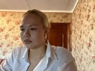 deliabutkowski from camsoda