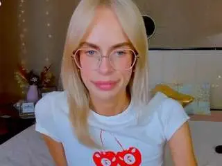 bellatip from camsoda