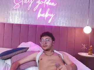 Camsoda Nude Webcam of heatwavwharmony