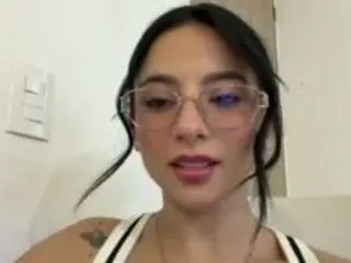 Camsoda Private Sex Chat of kiraalopez