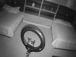 Camsoda Nude Webcam of voyeurcam-casa-salsa-versus-room