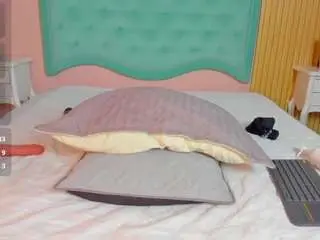 Camsoda Nude Webcam of annyosorioo