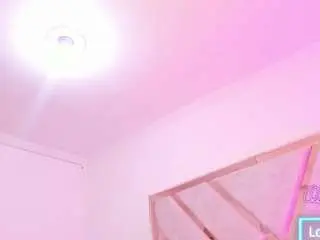 Camsoda Nude Webcam of marianaasantos