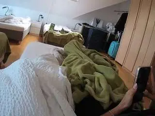 Camsoda Live Sex Cam of voyeurcam-julmodels-bed-1