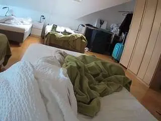 Camsoda Live Porn of voyeurcam-julmodels-bed-1