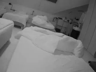 Camsoda Best Webcam of voyeurcam-julmodels-bed-1
