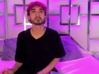 Camsoda Sex Cam of laurynandnarem