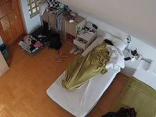 Camsoda Adult Webcam of voyeurcam-julmodels-bed-7