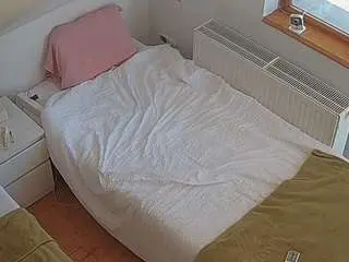 Camsoda Nude Webcam of voyeurcam-julmodels-bed-7