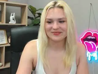 Camsoda Free Porn Cam of sweetlilyxo