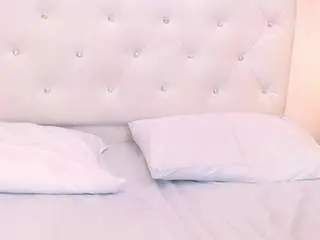 bellaabombshell from camsoda