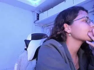 Camsoda Best Webcam of lady-brownnnn