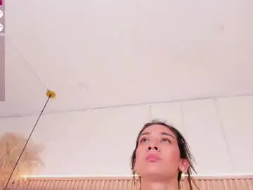 Chaturbate Live Sex Cam of nahimithompson