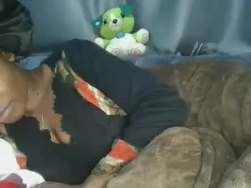 Chaturbate Free Porn Cam of cilia_petite
